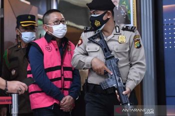 Bareskrim Polri telah menemukan dua tindak pidana Adelin Lis selama buron
