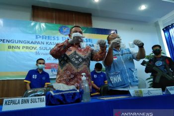 BNN Sultra ungkap dua pengedar sabu jaringan Kendari-Kolaka