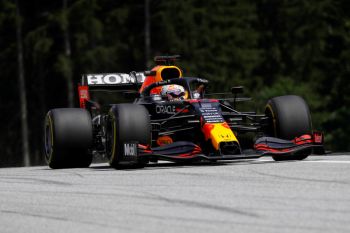 Max Verstappen pimpin catatan waktu FP1 Grand Prix Styria