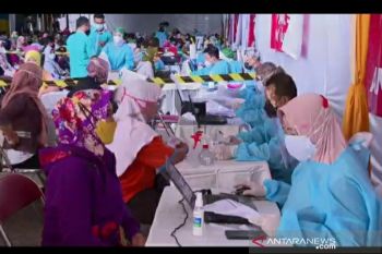 4.100 karyawan Dua Kelinci serentak divaksin