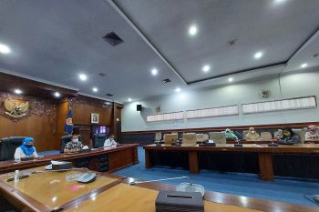 Sekretariat DPRD Sumbar serap ilmu kehumasan ke Yogyakarta