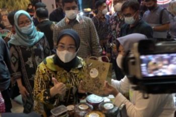 Pemkab Mamuju tingkatkan gairah UMKM melalui pameran produk