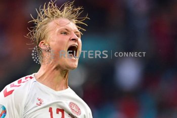 Kasper Dolberg terpilih pemain terbaik Denmark vs Wales