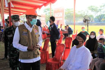 Kabupaten OKI melampaui target vaksinasi COVID-19 hingga 1.373 orang