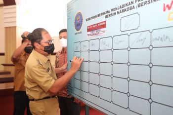 Pemkot Makassar dukung program Sulsel bersinar perangi narkotika