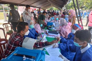 Lezatta eksis ringankan kinerja TNI-Polri salurkan vaksin gratis massal hingga hari terakhir