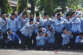 Civil servants need to remain neutral in 2024 elections: Official