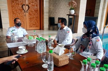 Wali Kota dan Bawaslu Makassar bahas pendidikan politik tingkat RT-RW