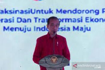 Presiden Joko Widodo sebut kunci pemulihan ekonomi adalah menekan COVID-19