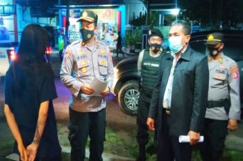 Tim gabungan sosialisasikan pembatasan operasional tempat usaha di Kotim