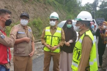 Pemprov Sulbar berupaya rampungkan jalan ke daerah terpencil di Polman