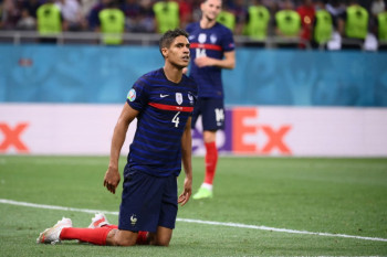 Raphael Varane ingin pindah ke Manchester United