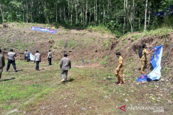 Satgas COVID-19 bubarkan turnamen sepak bola di Sukabumi