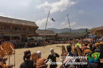 Kampung Adat Sirnaresmi mendominasi Anugerah Pesona Indonesia 2021