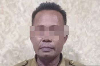 Kades di Meranti ditahan polisi karena diduga palsukan ijazah