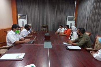 Gubernur minta KONI Sulteng  tingkatkan manajemen pembinaan olahraga
