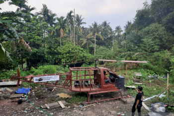 Usman pembuat helikopter dari bahan  bekas ternyata tak lulus SR