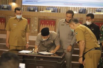 DPRD Pesisir Selatan setujui Ranperda Pertanggungjawaban Pelaksanaan APBD 2020 jadi perda