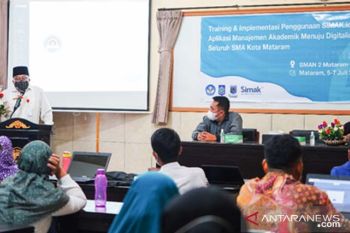 Sekda NTB mendorong sekolah optimalkan manfaat aplikasi Simak.id
