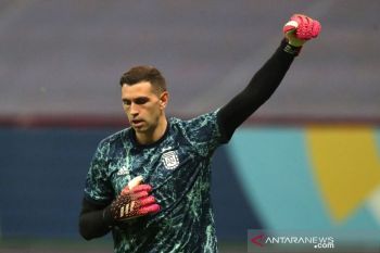 Lionel Messi puji Emiliano Martinez usai menjadi pahlawan Argentina