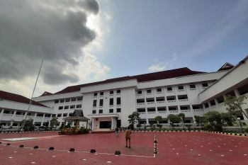Kegiatan BKMT di aula Kantor Gubernur Kepri dibubarkan Satgas COVID-19