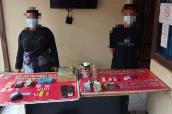 Satresnarkoba Polres Dompu Ringkus Dua Tersangka Pengedar Ganja