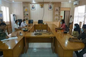 Petik edelweis, sepasang kekasih dilarang mendaki Gunung Rinjani dua tahun