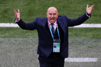 Pelatih Rusia Stanislav Cherchesov dipecat