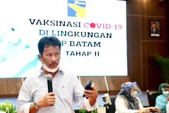 Kepala BP Batam tinjau vaksinasi COVID-19