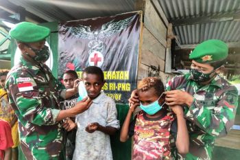 Satgas TNI Yonif 512 ajarkan anak di perbatasan RI-PNG taati prokes