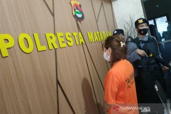 Seorang perempuan di Mataram jadi tersangka penipuan beli handphone