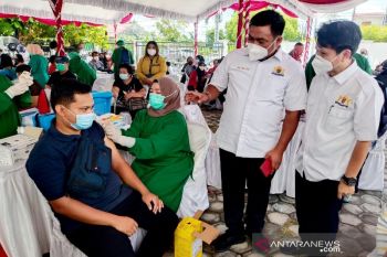 Kadin Kalteng fasilitasi pengusaha dan pelaku UMKM divaksinasi