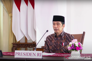Jokowi ajak masyarakat ikhtiar lahir dan batin untuk atasi pandemi