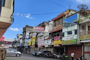 Toko non esensial di Bandarlampung tutup di hari pertama PPKM darurat