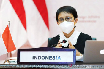 Menlu RI tegaskan pentingnya berbagi vaksin COVID-19 untuk capai target WHO