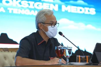 Ganjar Pranowo dukung penutupan pintu keluar tol di Jateng 16-22 Juli 2021