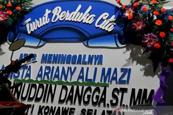Istri Gubernur Sultra langsung dimakamkan di TPU Ponggolaka Kendari