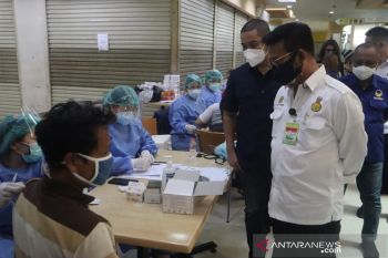 Yasin Limpo: Masyarakat harus siapkan  "seragam perang" hadapi COVID-19