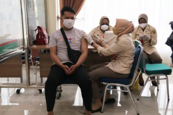 Semen Baruraja gandeng Kodim 0403 salurkan vaksin di OKU Raya