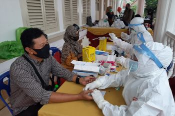 Klinik dilarang jual alat tes antigen ke warga