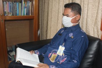 Disperpusip Kalteng layani masyarakat dengan adaptasi kebiasaan baru