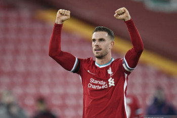 Liverpool siap kontrak "seumur hidup" pada Jordan Henderson