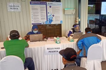 PT Donggi-Senoro LNG laksanakan vaksinasi COVID-19