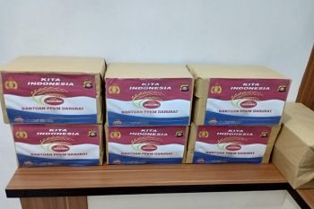 Polres OKU bantu paket sembako PKL terdampak  PPKM Mikro