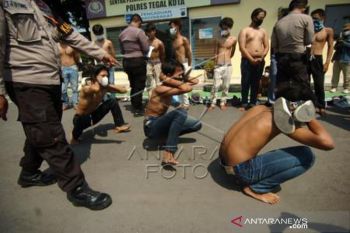 Polisi Amankan Pelajar Yang Akan Berunjuk Rasa Di Tegal
