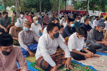 Khatib Salat Id ajak masyarakat berkorban membantu sesama