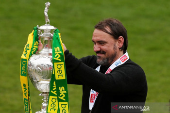 Norwich perpanjang kontrak manajer  Daniel Farke empat tahun