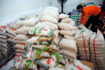 Bulog salurkan 3.318 ton bantuan beras PPKM untuk warga DIY