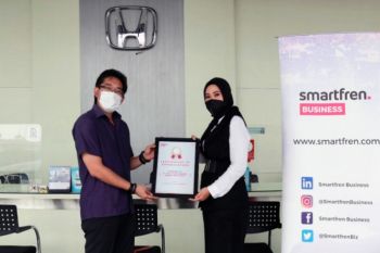 Smartfren meluncurkan Fiber in the Air