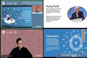 'Cyberspace' membuat pergeseran penyampaian informasi